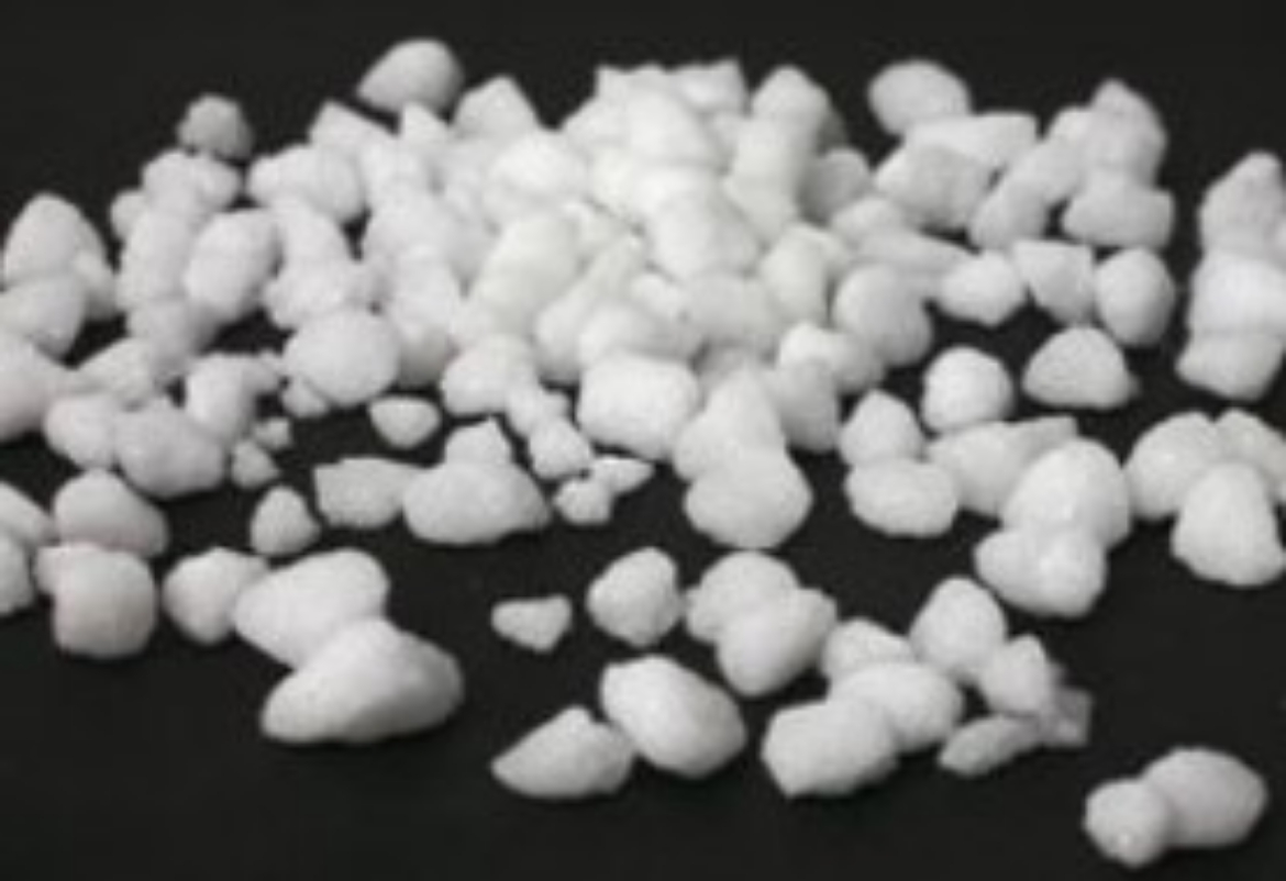 Picture of 10KG NIBBED SUGAR (PEARL) SMALL C30 (3.2-5.6mm)